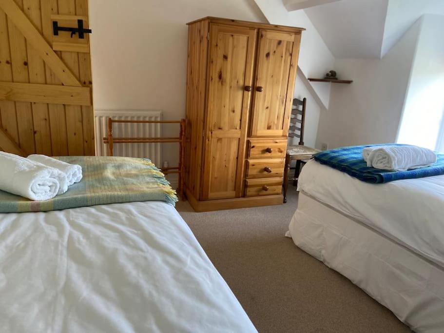 Scenic Welsh Cottage In The Brecon Beacons Крикхауэлл Экстерьер фото